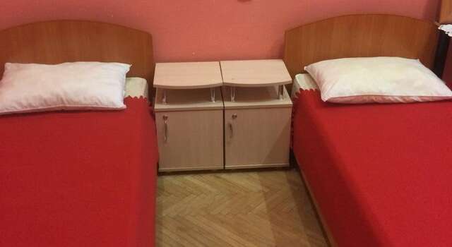 Хостел Gosti na Grafskom Санкт-Петербург-14